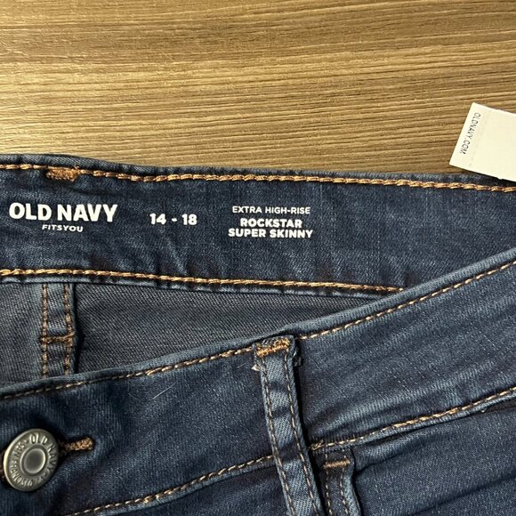 Old Navy High-Waisted Rockstar Super-Skinny Ripped Jeans Women's Sizes 14-18 - Picture 2 of 4